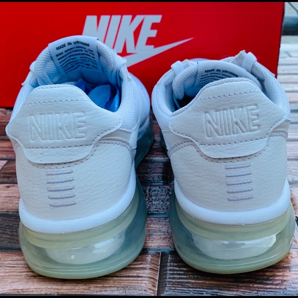 (EOS) - Picture 5 of 16